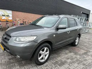 Hyundai Santa Fe 2.2 CRDi VGT StyleVersion grijs kenteken