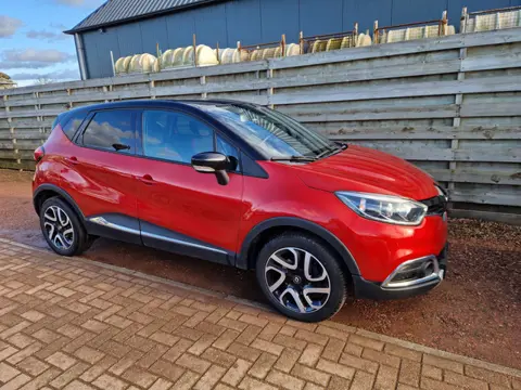 Renault Captur 1.2 TCe Xmod Navigatie+Camera