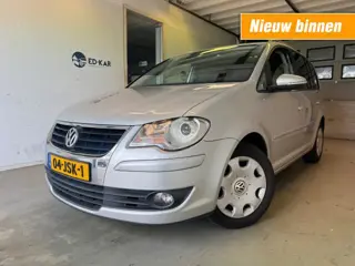 VOLKSWAGEN TOURAN 2.0 TDI Highline 5 PERS. CLIMA PDC RIJDT HEEL GOED NAP 