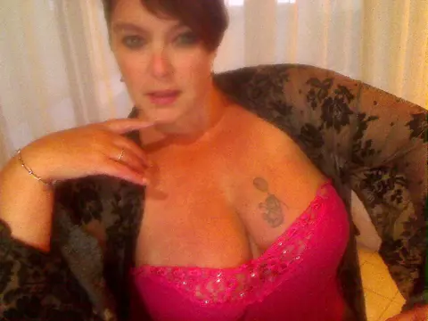 Lindah (55) #Weert, NL ben een spontane gezellige #meid