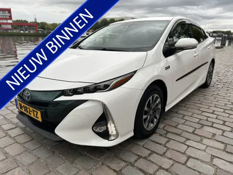 Toyota Prius 1.8 Plug-in Business Plus meest complete uitvoering! full optie