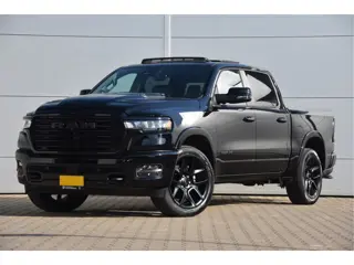 Dodge Ram 1500 4x4 Crew Cab Laramie Black Hurricane MY 2025