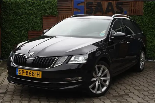 SKODA OCTAVIA 1.5 TSI / NAP / Leer / Xenon / Trekhaak / Keyless Go 