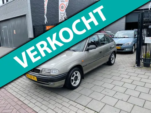 Opel Astra 1.6i GLS Comfort 1e Eigenaar! Schuifdak Trekhaak NAP APK