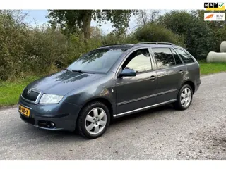 Skoda Fabia Combi 2.0 luxe uitv. Nieuwe APK Inruil is mogelijk