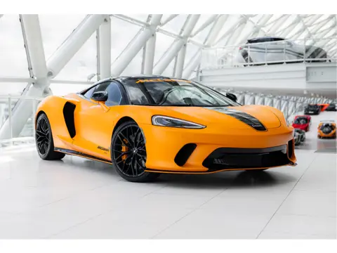 McLaren GT 4.0 V8 | Matt Papaya Spark | Electrochromic Roof | MSO |