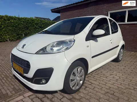 Peugeot 107 1.0 Access APK 2-3-2027 elek.pakket 5 deurs