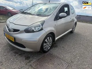 Toyota Aygo 1.0-12V + Airco HalfLeder Onderhouden Velg Toerenteller