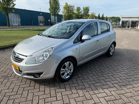 Opel Corsa 1.4-16V Enjoy