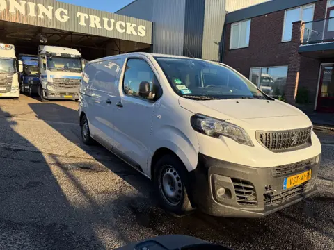 Peugeot Expert 2.0 D 104 KW 2023 BROKEN ENGINE (bj 2023)