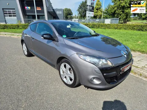 Renault Mégane Coupé 1.6 Parisienne xenon navi