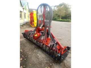 Gramegna rotoreg met zaaiinstallatie