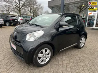 Toyota IQ 1.0 VVTi Black Edition, Airco, 4-zits, Parrot, trekhaak, Radio/cd, etc