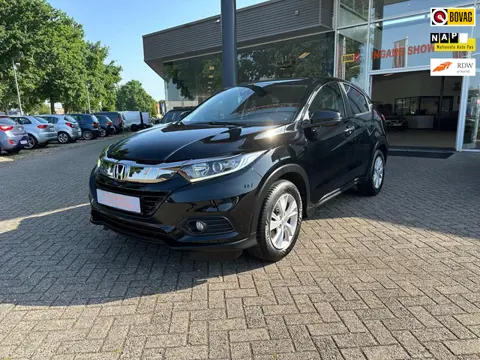 Honda HR-V 1.5 i-VTEC Elegance, Navi, Camera, Clima.