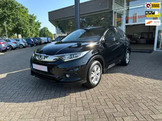 Honda HR-V 1.5 i-VTEC Elegance, Navi, Camera, Clima.