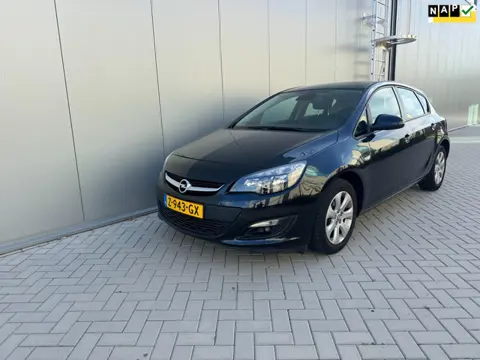 Opel Astra 1.4 Turbo Sport +