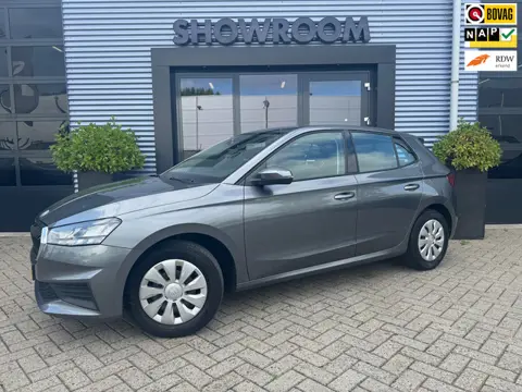 Skoda Fabia 1.0 TSI Ambition Cruise|Apple Carpley|Dealer onderhouden