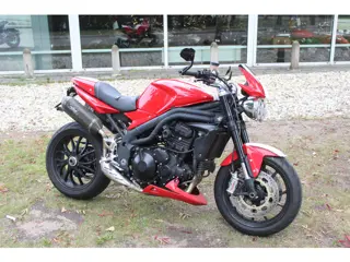 Triumph Speed Triple 1050  Speed triple 1050 515nj