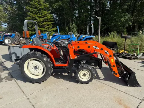 Kubota KT250 met voorlader