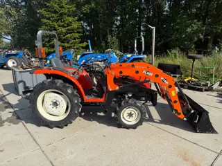 Kubota KT250 met voorlader