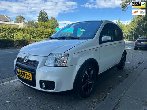 Fiat Panda 1.4 16V Sport 100hp airco ,elk ramen ,nap nieuwe apk