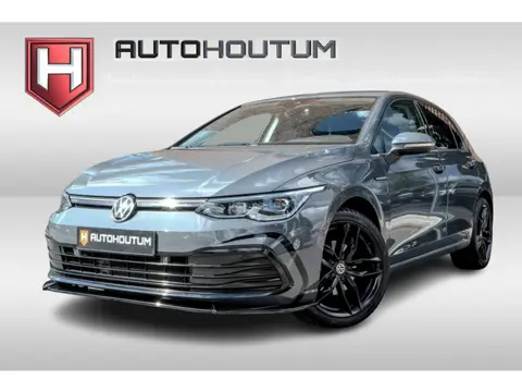 Volkswagen Golf 1.5 eTSI Style AUT Trekhaak, Achteruitrijcamera, Navigatie, ACC, Dodehoek detectie