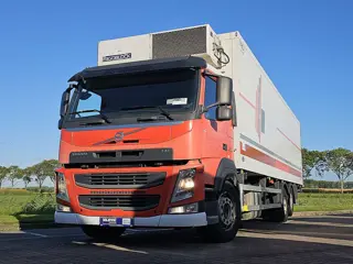 VOLVO FM 330 6x2 frigobl. lift