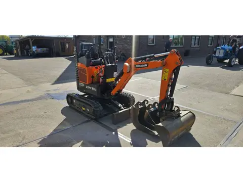 Doosan DX 10 Z (bj 2018)