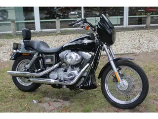 Harley-Davidson Dyna Super Glide  FXD-C Super-Glide