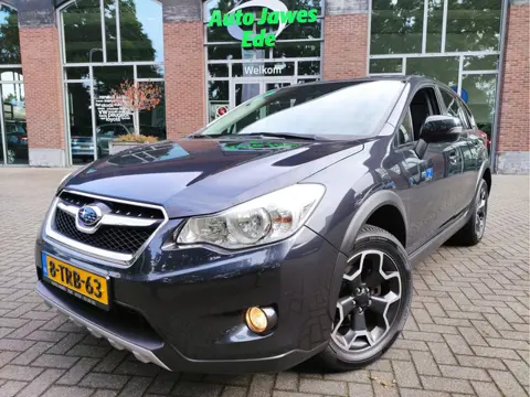 Subaru XV 2.0i Luxury AWD Afn.trekhaak - Navigatie -Allseasonbanden - Achteruitrijcamera