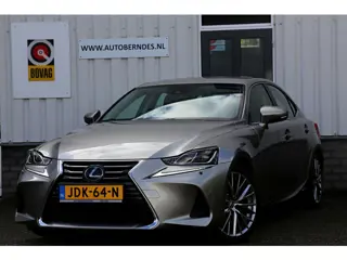 Lexus IS 300h Hybrid*Perfect Lexus Onderh.1ste Eig*Afn. Trekhaak/Half Leder/Stoelverw./Stuurverw./LE