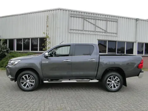 Toyota Hilux Grijs Kenteken Ombouw