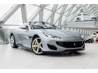 Ferrari Portofino 3.9 V8 | Full Carbon | Pass Display |