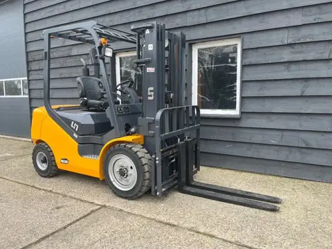 Un Heli EP Hangcha 3000KG DIESEL NIEUW Triplo Shift