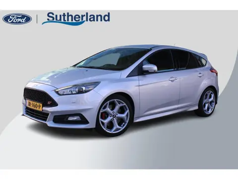 Ford Focus 2.0 ST-3 | Navigatie | Cruise Control | BLIS | Climate Control | Camera | Bluetooth Carki