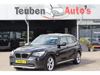 BMW X1 sDrive18i Executive Panoramadak, Schuif- kanteldak, Navigatie, Climate control, Cruise contro