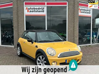 Mini Mini 1.6 Cooper Chili - Leder - Pano - Clima - 2007