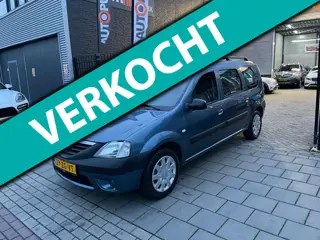 Dacia Logan MCV 1.6 Ambiance 7p. 2e Eigenaar! Trekhaak Airco NAP APK