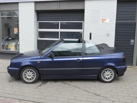 Volkswagen Golf Cabriolet 1.8 Avantgarde Pink Floyd