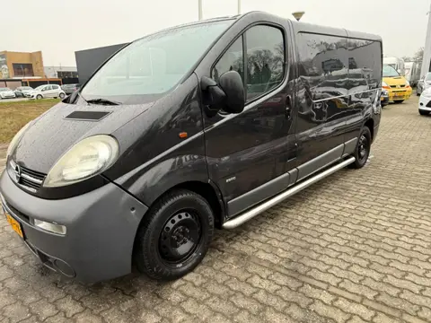 Opel Vivaro 2.5 DTI L2H1