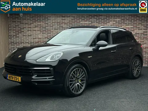 Porsche Cayenne 3.0 E-Hybrid Pano Trekhaak Porsche Aproved Garantie Sport Uitlaat!