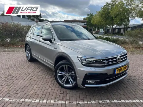 VOLKSWAGEN TIGUAN 1.5 TSI DSG R-Line / Trekhaak-Pano-Carplay-Stoelver 