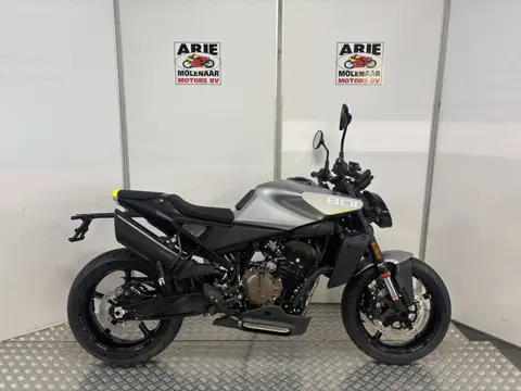 Husqvarna Vitpilen 801 (bj 2025)