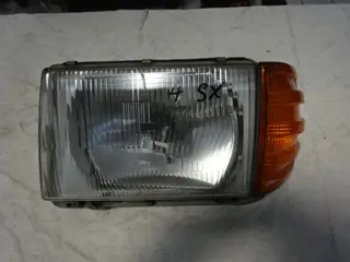 Headlights Mercedes 350 SL and 450 SL