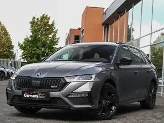 Škoda Octavia Combi 1.4 TSI 245pk RS iV PHEV Business Pano Head-Up Adaptive Cruise Keyless Lane Assi