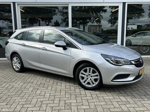 Opel Astra Sports Tourer 1.0 Turbo Business+ 50% deal 4.475,- ACTIE Sportstoelen / Navi  / Clima / C