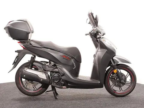 Honda SH 300 ABS (bj 2018)