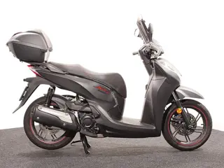 Honda SH 300 ABS (bj 2018)