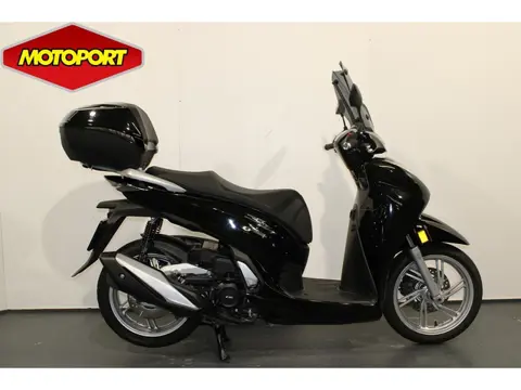 Honda SH350A (bj 2022)