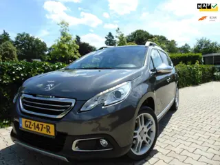 Peugeot 2008 1.2 PureTech Blue Lease Executive , Clima / Cruise / Panoramadak / Navi-Multimedia / Ha